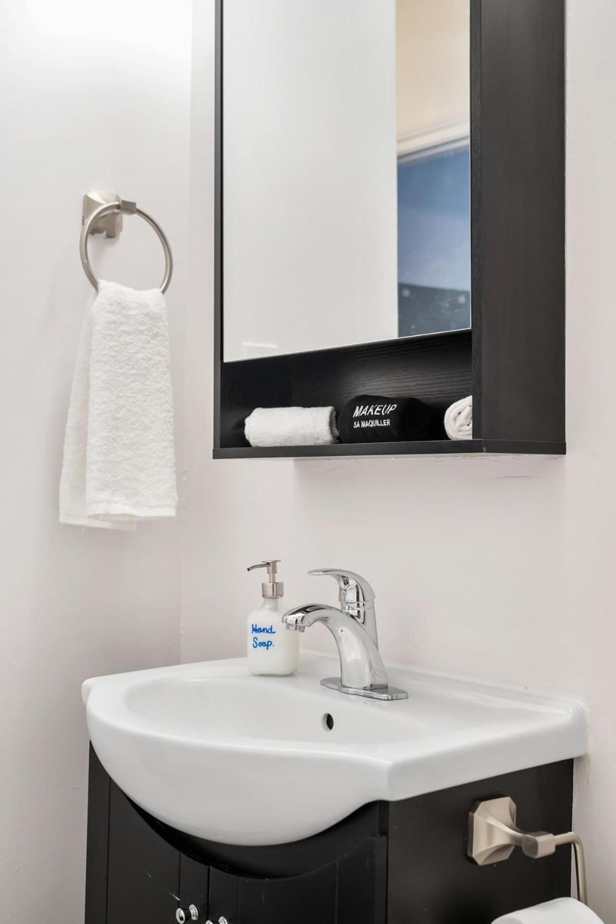 Eminence Sleek View Holiday home